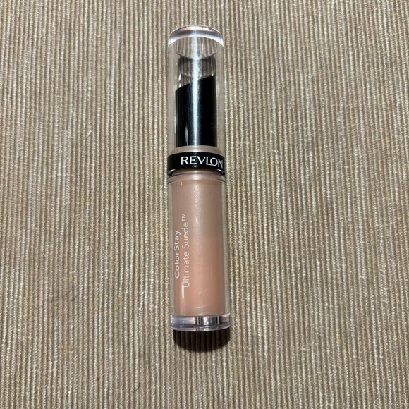 REVLON ColourStay Ultimate Suede Shade  #090 Viewing NEW Sealed - Picture 2 of 5